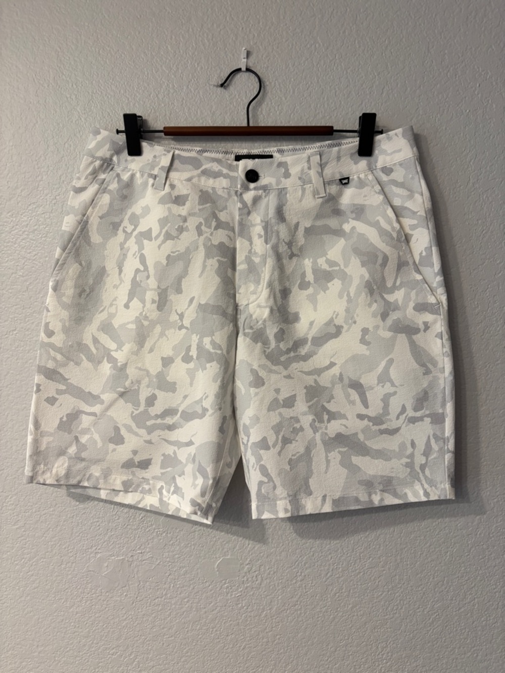 PXG Men's Fairway Snow Camo Golf Shorts